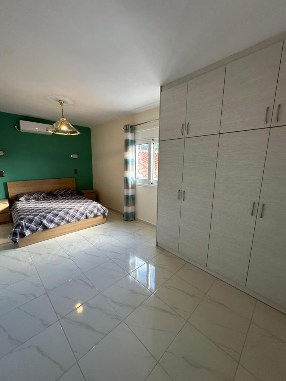Apartment σπίτι στα βασιλικά σαλαμίνας
