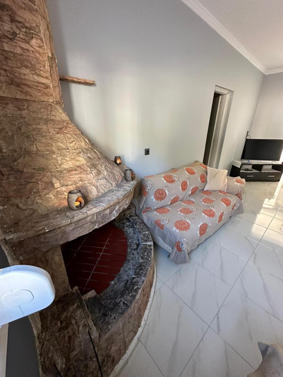 σπίτι στα βασιλικά σαλαμίνας Apartment